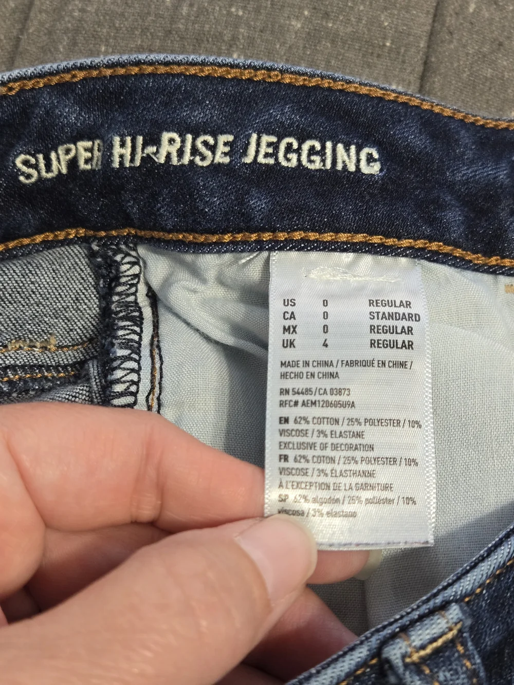 American Eagle Super‎ Hi-Rise Jegging Distressed Skinny Jeans Size 0